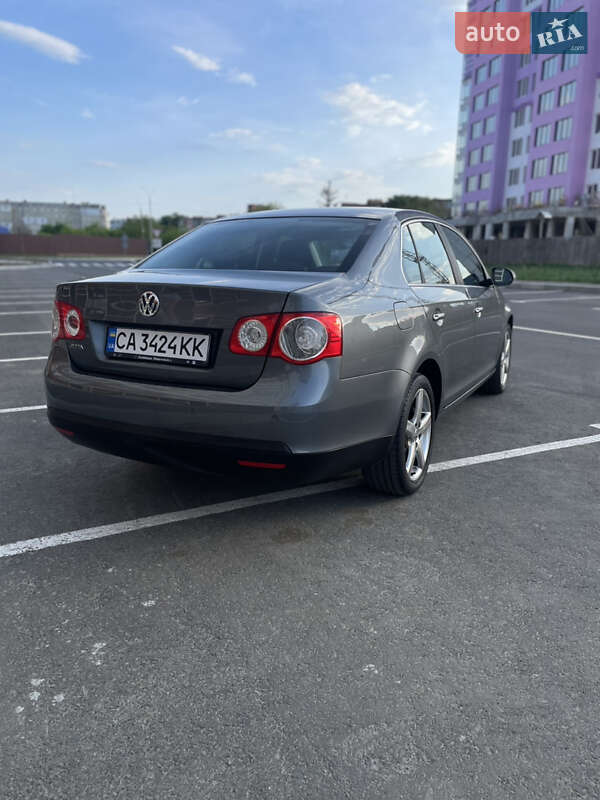 Седан Volkswagen Jetta 2007 в Умані