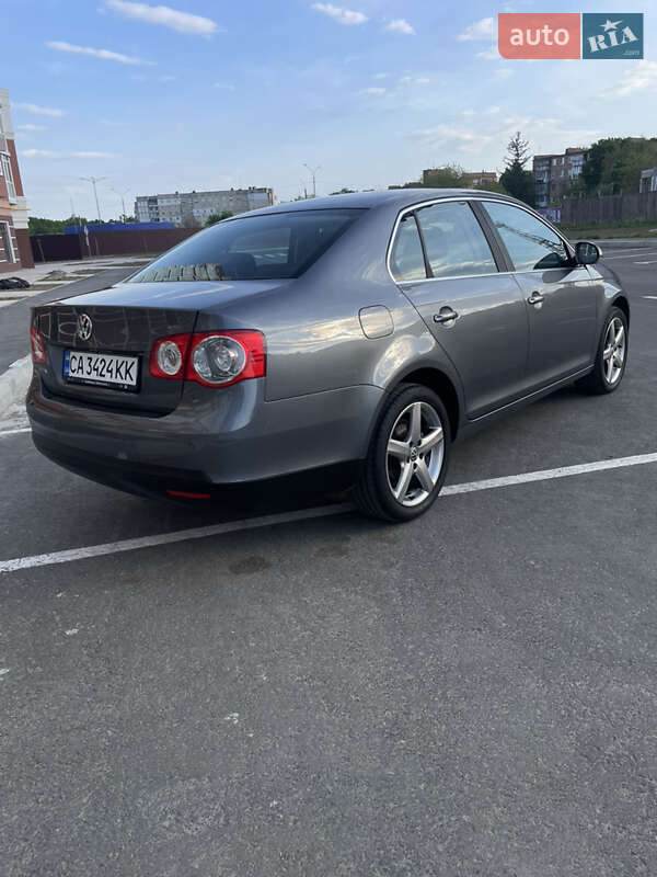 Седан Volkswagen Jetta 2007 в Умані