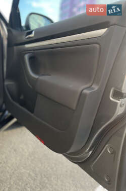 Седан Volkswagen Jetta 2007 в 