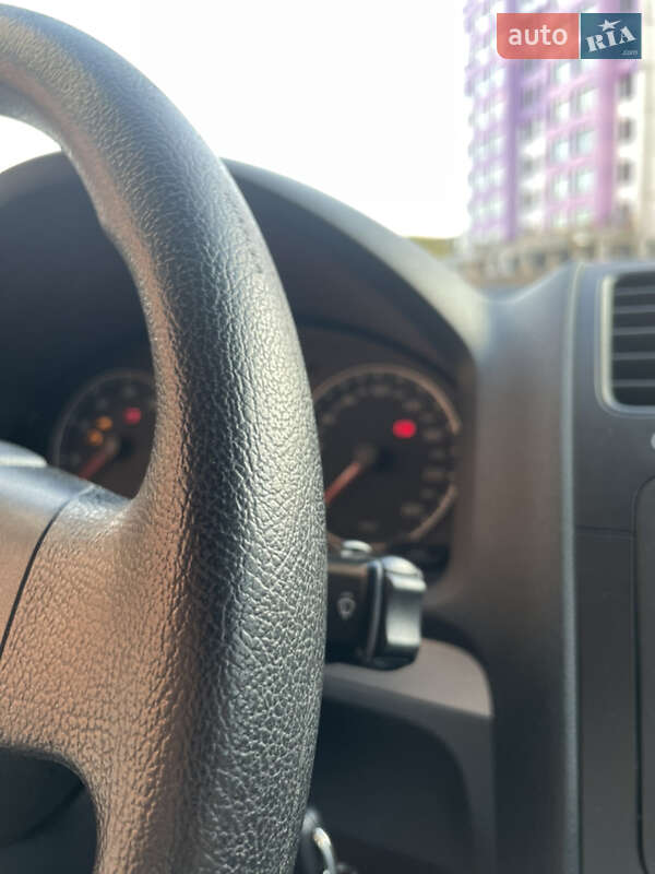 Седан Volkswagen Jetta 2007 в Умані