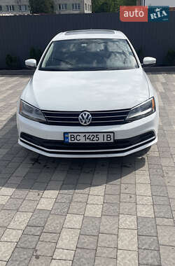 Седан Volkswagen Jetta 2015 в Львове