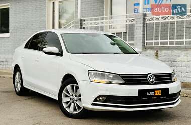 Седан Volkswagen Jetta 2016 в Харькове