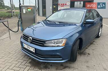 Седан Volkswagen Jetta 2016 в 