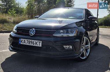 Седан Volkswagen Jetta 2017 в Киеве