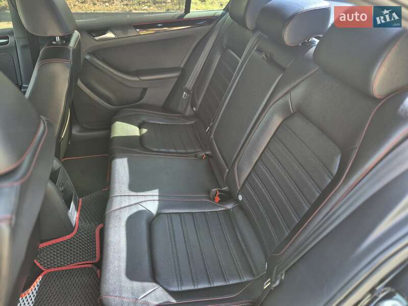 Седан Volkswagen Jetta 2017 в Киеве