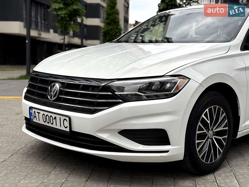 Седан Volkswagen Jetta 2020 в Ивано-Франковске