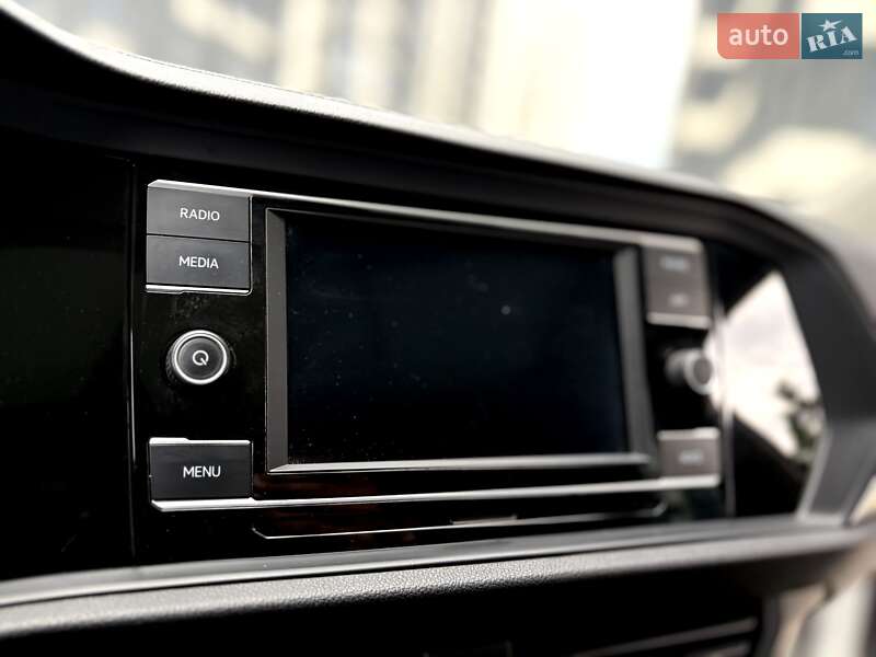 Седан Volkswagen Jetta 2020 в Ивано-Франковске