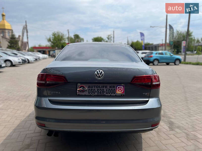 Седан Volkswagen Jetta 2016 в Кривому Розі