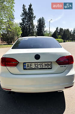 Седан Volkswagen Jetta 2013 в 