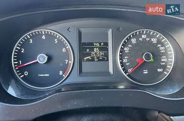 Седан Volkswagen Jetta 2013 в 