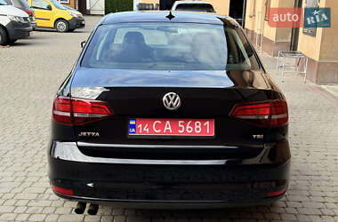 Седан Volkswagen Jetta 2017 в 