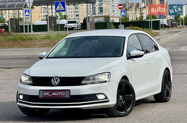 Седан Volkswagen Jetta 2016 в Києві