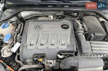 Седан Volkswagen Jetta 2014 в 
