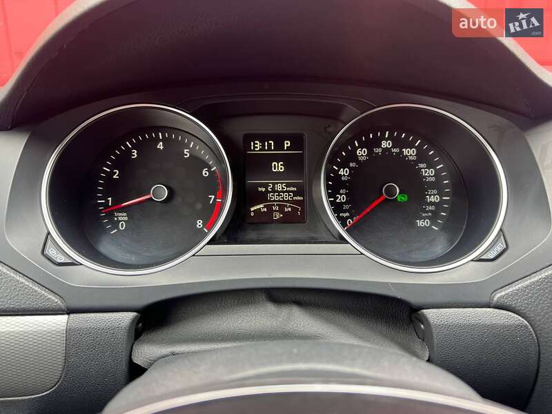 Седан Volkswagen Jetta 2014 в Києві