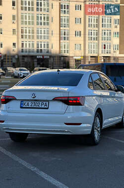 Седан Volkswagen Jetta 2018 в 