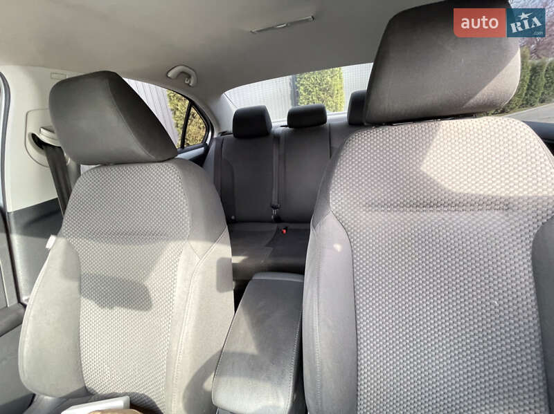 Седан Volkswagen Jetta 2012 в Кропивницком