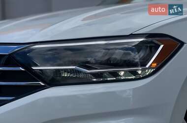 Седан Volkswagen Jetta 2021 в 