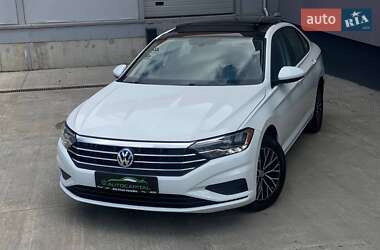 Седан Volkswagen Jetta 2021 в 