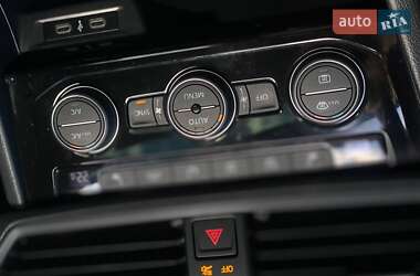 Седан Volkswagen Jetta 2021 в 