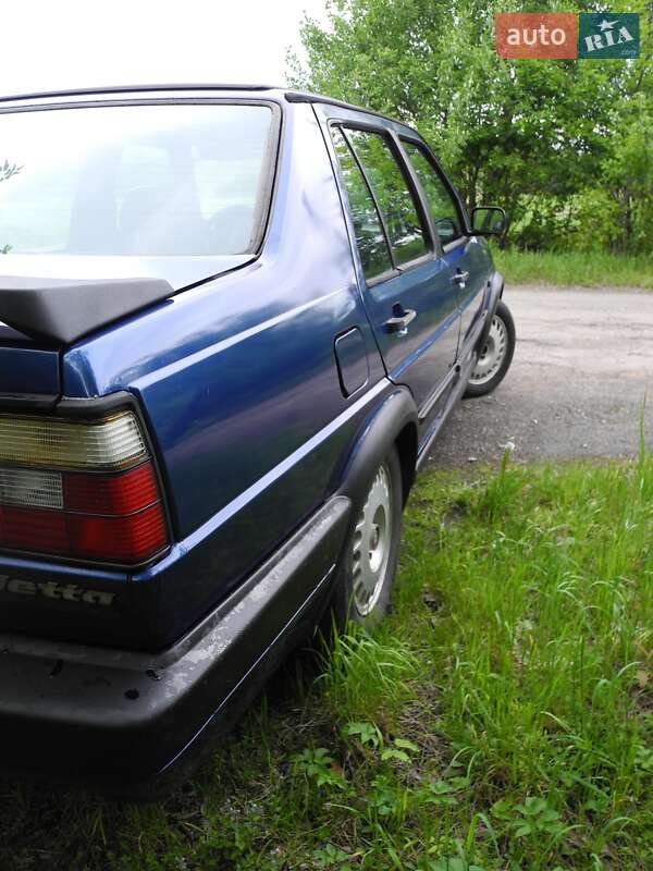 Седан Volkswagen Jetta 1989 в Косове