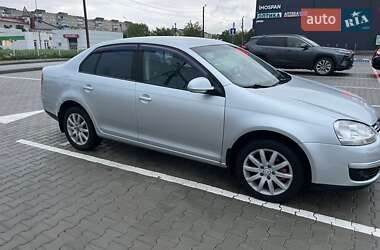 Седан Volkswagen Jetta 2007 в 