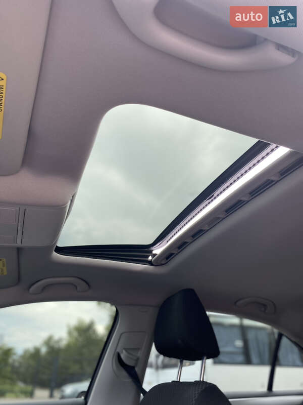 Седан Volkswagen Jetta 2013 в Запоріжжі