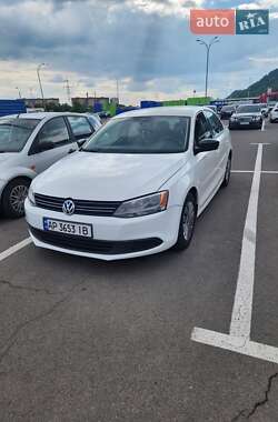 Седан Volkswagen Jetta 2012 в Мукачевому