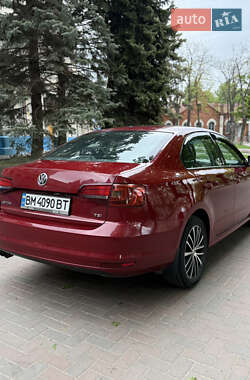 Седан Volkswagen Jetta 2016 в 