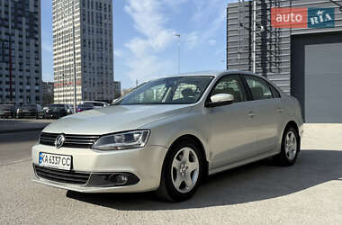 Седан Volkswagen Jetta 2011 в Києві