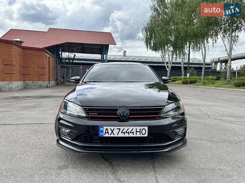 Седан Volkswagen Jetta 2017 в Харькове