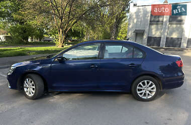 Седан Volkswagen Jetta 2012 в 