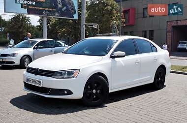 Седан Volkswagen Jetta 2012 в Днепре