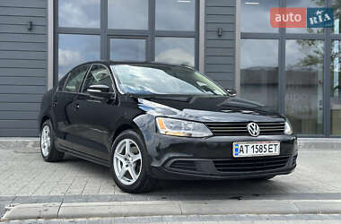 Седан Volkswagen Jetta 2013 в Ивано-Франковске