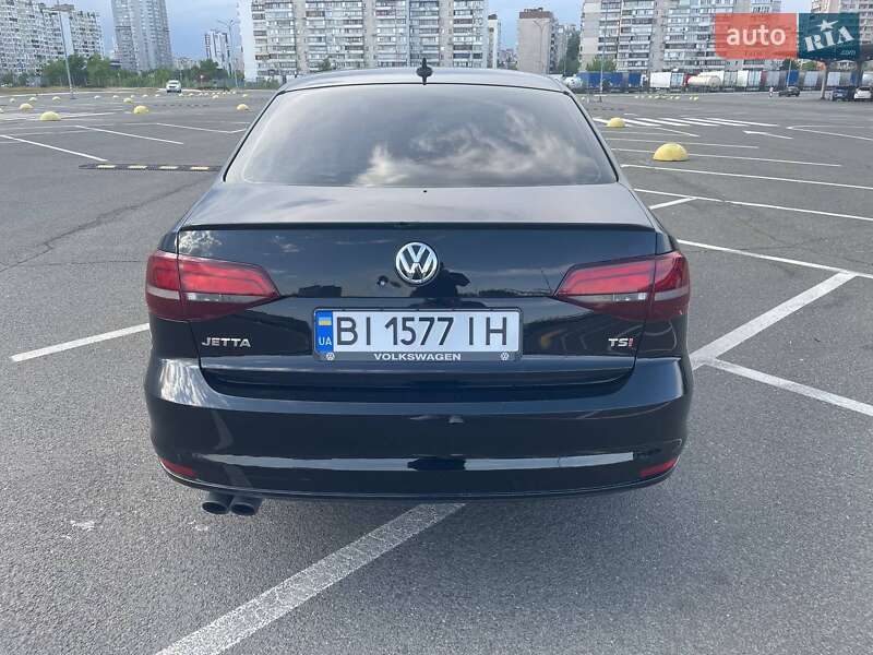 Седан Volkswagen Jetta 2016 в Києві