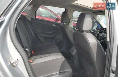 Седан Volkswagen Jetta 2020 в 