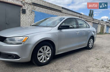 Седан Volkswagen Jetta 2014 в Києві