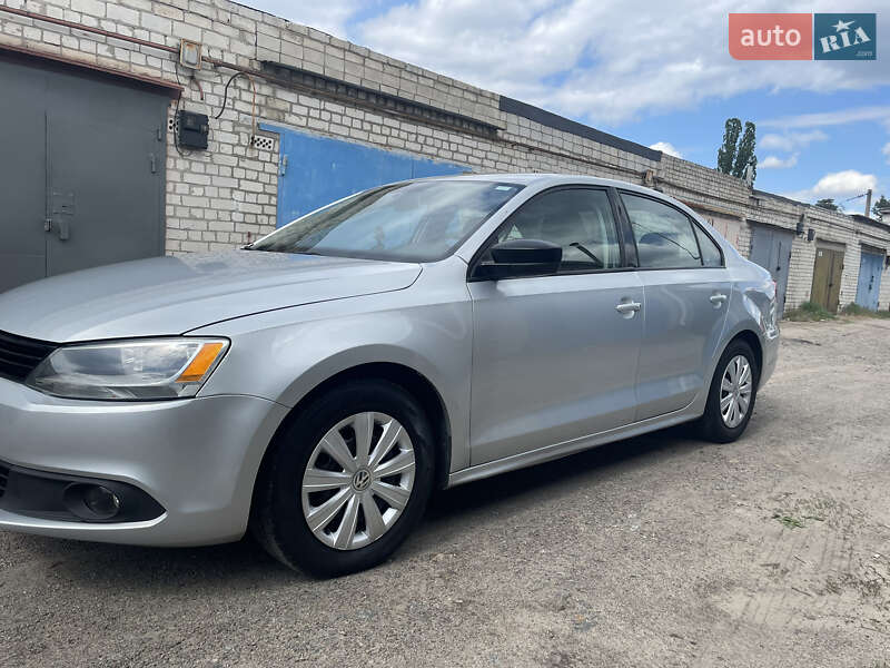 Седан Volkswagen Jetta 2014 в 