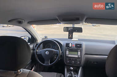 Седан Volkswagen Jetta 2006 в 