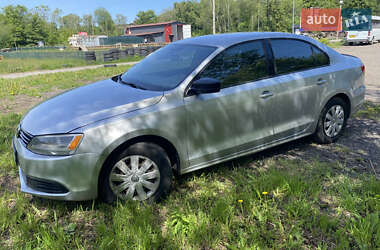 Седан Volkswagen Jetta 2011 в 