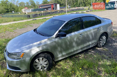 Седан Volkswagen Jetta 2011 в 