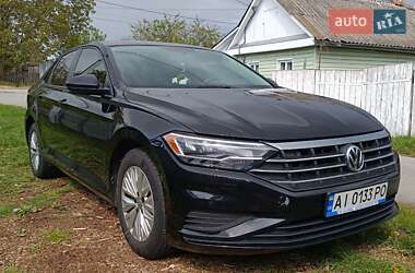 Седан Volkswagen Jetta 2019 в 