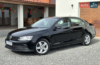 Седан Volkswagen Jetta 2015 в Ужгороде