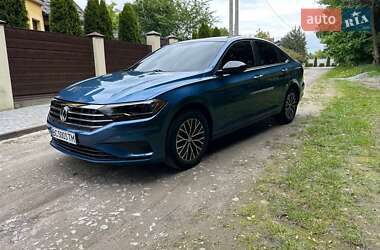 Седан Volkswagen Jetta 2019 в 