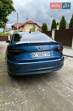 Седан Volkswagen Jetta 2019 в 