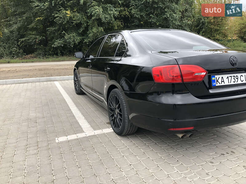 Седан Volkswagen Jetta 2011 в Ворзелі