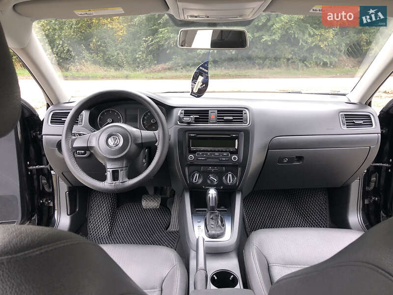 Седан Volkswagen Jetta 2011 в Ворзелі