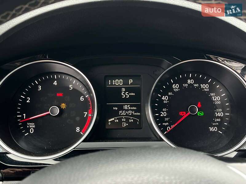 Седан Volkswagen Jetta 2016 в Львові