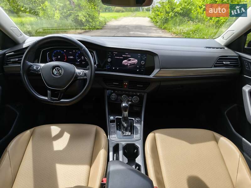 Седан Volkswagen Jetta 2018 в Долинській