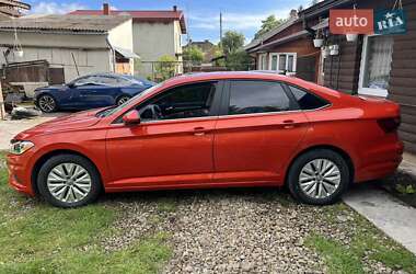 Седан Volkswagen Jetta 2020 в 