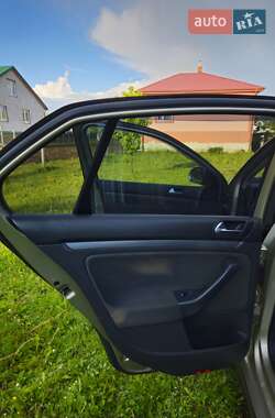 Седан Volkswagen Jetta 2008 в 